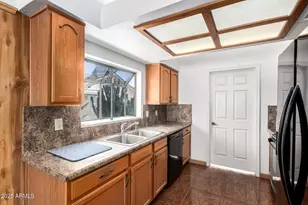 16454 N 61st Ave, Glendale, AZ 85306 - Photo 12