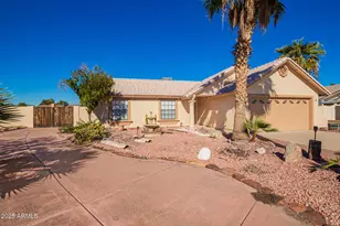 16454 N 61st Ave, Glendale, AZ 85306 - Photo 2