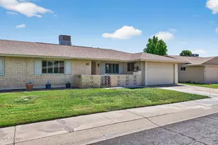 10502 W Roundelay Cir, Sun City, AZ 85351 - Photo 1