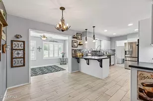 10502 W Roundelay Cir, Sun City, AZ 85351 - Photo 10