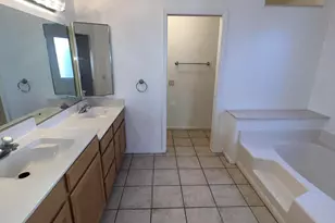 5201 N 85th Ave, Glendale, AZ 85305 - Photo 22