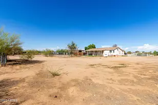 27208 N 204th Pl, Wittmann, AZ 85361 - Photo 4