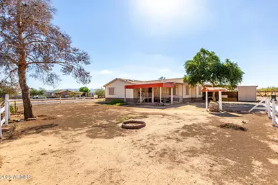 27208 N 204th Place, Wittmann, AZ 85361 - Photo 10