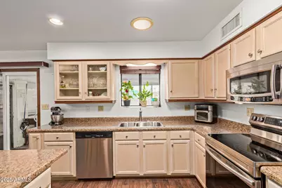 6646 E Dodge Street, Mesa, AZ 85205 - Photo 10