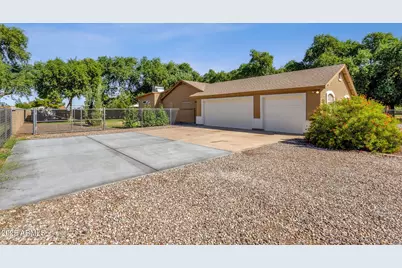 18132 E Bellerive Drive, Queen Creek, AZ 85142 - Photo 10