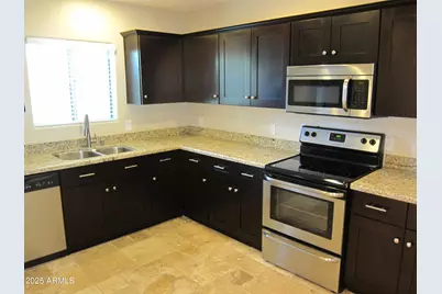 3807 E Devonshire Avenue, Phoenix, AZ 85018 - Photo 10