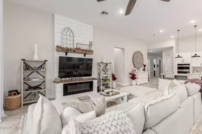 4702 N 212th Avenue, Buckeye, AZ 85396 - Photo 10