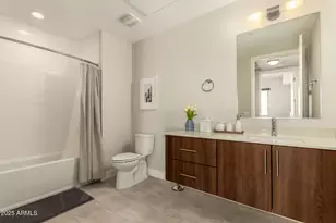 7300 E Earll Dr, Scottsdale, AZ 85251 - Photo 26