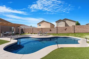 35323 N Aubrac Cir, San Tan Valley, AZ 85143 - Photo 32