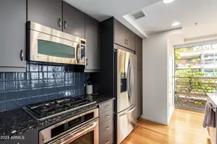 7137 E Rancho Vista Dr, Scottsdale, AZ 85251 - Photo 20