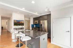 7137 E Rancho Vista Dr, Scottsdale, AZ 85251 - Photo 14