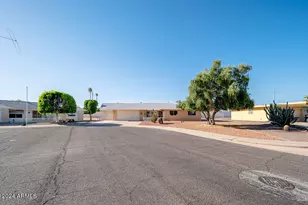9710 W Campana Dr, Sun City, AZ 85351 - Photo 36