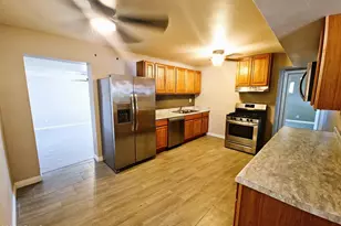 9448 S 10th Ave, Phoenix, AZ 85041 - Photo 6