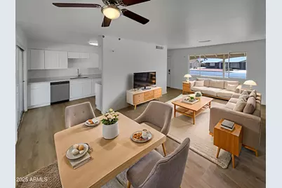 10414 W Sun City Boulevard, Sun City, AZ 85351 - Photo 2