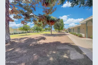 13433 N Emberwood Drive, Sun City, AZ 85351 - Photo 22