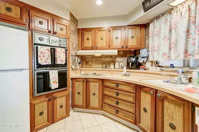 10960 N 67th Avenue #235, Glendale, AZ 85304 - Photo 6