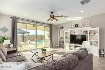 332 S 202nd Lane, Buckeye, AZ 85326 - Photo 4