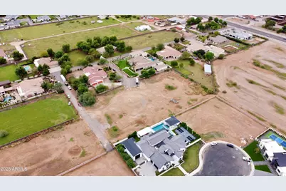 1765 E Camina Plata Court #-, Gilbert, AZ 85298 - Photo 4