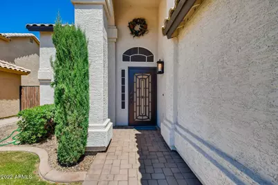 689 S Dodge Street, Gilbert, AZ 85233 - Photo 2