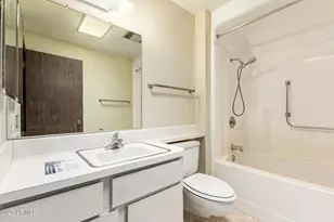 10625 W Chisholm Ct, Sun City, AZ 85373 - Photo 20