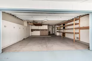 10625 W Chisholm Ct, Sun City, AZ 85373 - Photo 32