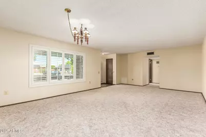 10625 W Chisholm Court, Sun City, AZ 85373 - Photo 8