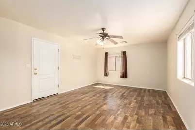 907 E Lincolnwood Circle, Casa Grande, AZ 85194 - Photo 16