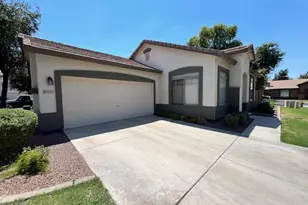 1263 S Emmett Dr, Chandler, AZ 85286 - Photo 1