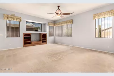 18250 N 167th Drive, Surprise, AZ 85374 - Photo 10