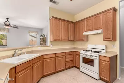 18250 N 167th Drive, Surprise, AZ 85374 - Photo 16