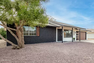 9339 W Spanish Moss Lane, Sun City, AZ 85373 - Photo 2