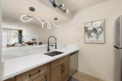 3313 N 68th Street #111, Scottsdale, AZ 85251 - Photo 10