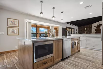 4233 W Sandra Terrace, Phoenix, AZ 85053 - Photo 10