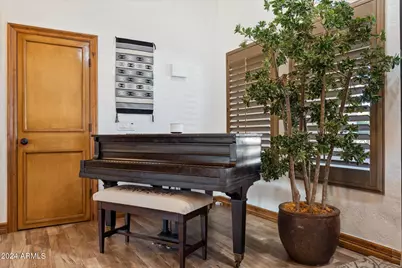 4233 W Sandra Terrace, Phoenix, AZ 85053 - Photo 6