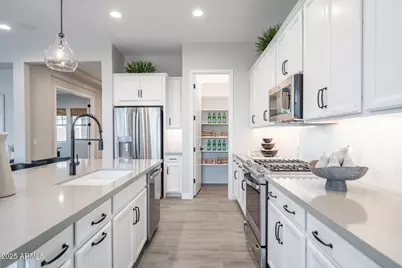 3836 S Gladiolus Circle, Mesa, AZ 85212 - Photo 8