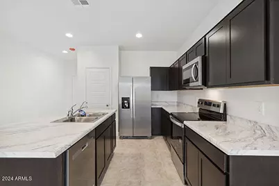 493 W Bunker Hill Street, Florence, AZ 85132 - Photo 2