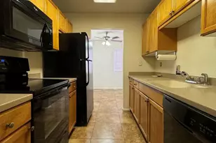 7550 N 12th St, Phoenix, AZ 85020 - Photo 4