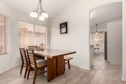 10630 W Mohawk Lane, Peoria, AZ 85382 - Photo 8