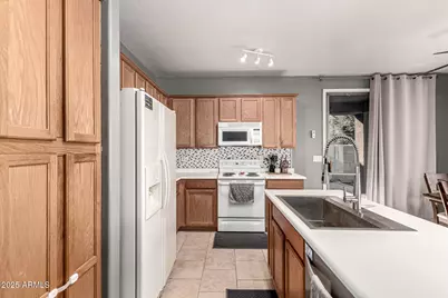 15270 W Banff Lane, Surprise, AZ 85379 - Photo 18