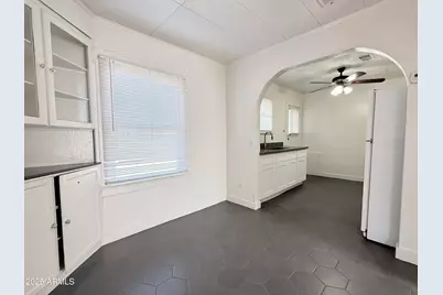 3809 N 9th Place, Phoenix, AZ 85014 - Photo 12