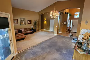 4633 E Desert Sands Dr, Chandler, AZ 85249 - Photo 20