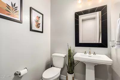 2570 E Thornton Court, Gilbert, AZ 85297 - Photo 12