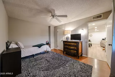 17037 N 106th Avenue, Sun City, AZ 85373 - Photo 10