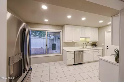 17037 N 106th Avenue, Sun City, AZ 85373 - Photo 6