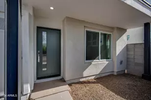 825 N 9th Ave, Phoenix, AZ 85007 - Photo 2