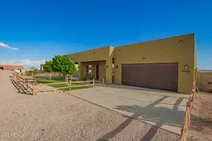 30709 N 251st Ave, Wittmann, AZ 85361 - Photo 2