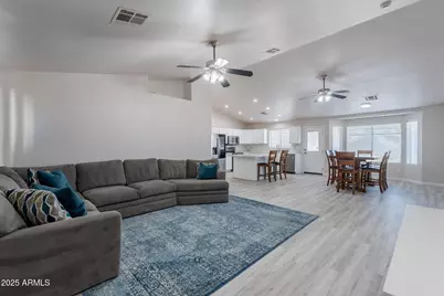 526 W Magma Road, San Tan Valley, AZ 85143 - Photo 12