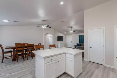 526 W Magma Road, San Tan Valley, AZ 85143 - Photo 18