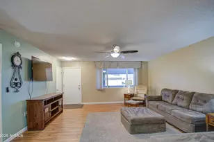 9909 W Newport Dr, Sun City, AZ 85351 - Photo 12