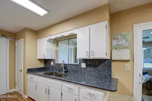 9909 W Newport Dr, Sun City, AZ 85351 - Photo 10